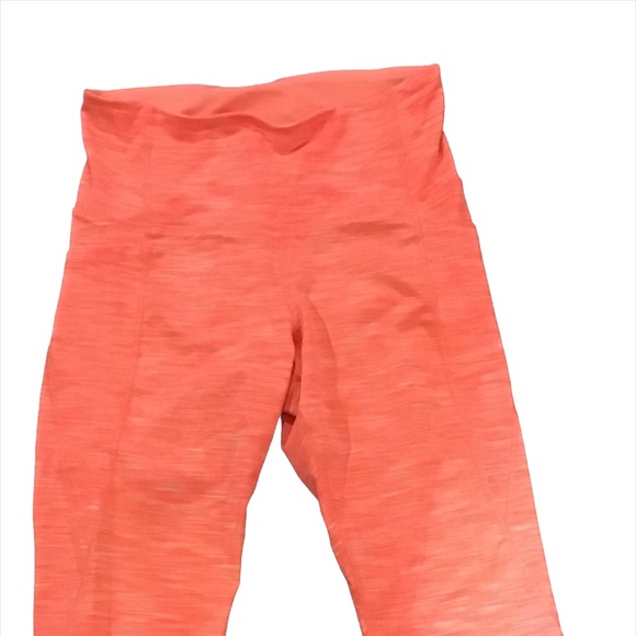 Old Navy Pants - Old Navy Active Crop Leggings with pockets Size M